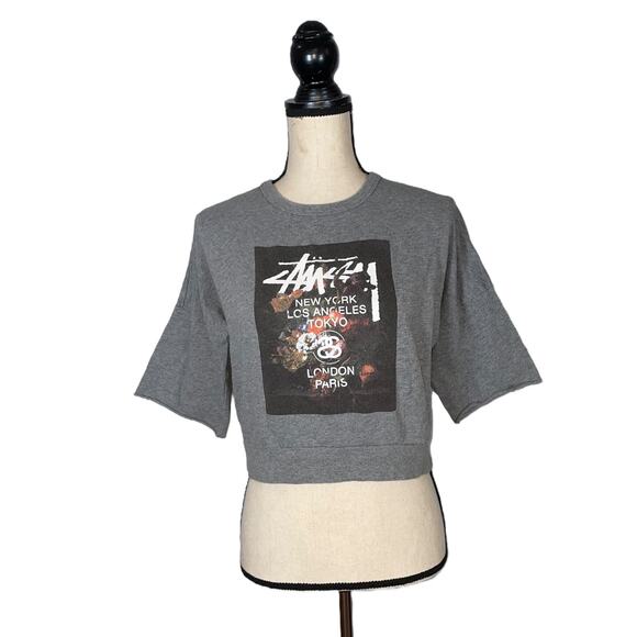 STUSSY Gray Graphic Cropped T-Shirt      Size: XS - Picture 1 of 4